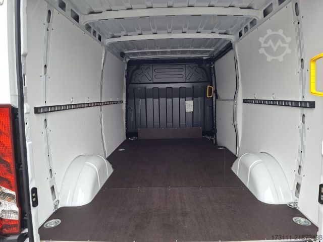 High top van IVECO Daily 35S14V / H1 Dach / RL / AHK / RFK
