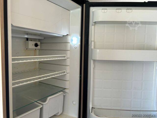 Husvagn/husbils Fiat Weinsberg Carabus 600 K | 4 Posti Letto | Completamente Attrezzato