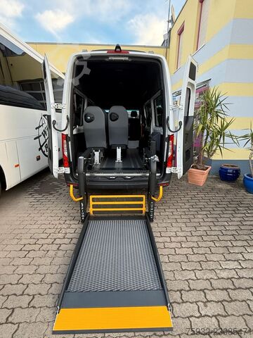 Minibuss MERCEDES-BENZ Sprinter III 317 CDI Mobility 23 Rollstuhlbühne
