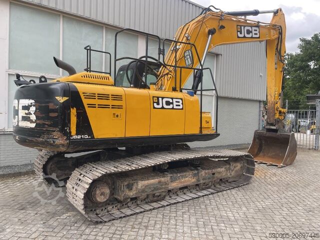 Paletli ekskavatör JCB JS 210 LC    2017