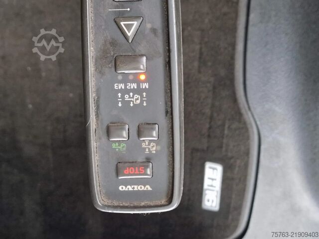 Sistema a braccio con gancio Volvo FH 16.750 Globetrotter XL 6x2 - 20T Multilift H...
