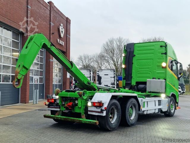 Sistema a braccio con gancio Volvo FH 16.750 Globetrotter XL 6x2 - 20T Multilift H...