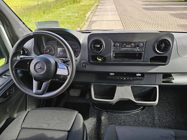 Break cu acoperiș înalt MERCEDES-BENZ SPRINTER 319 L2H2 V6 Dub Cab!
