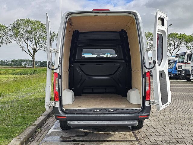 Break cu acoperiș înalt MERCEDES-BENZ SPRINTER 319 L2H2 V6 Dub Cab!