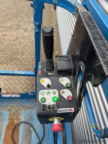 Scissor lift Haulotte Compact 14 Hoogwerker Schaarhoogwerker