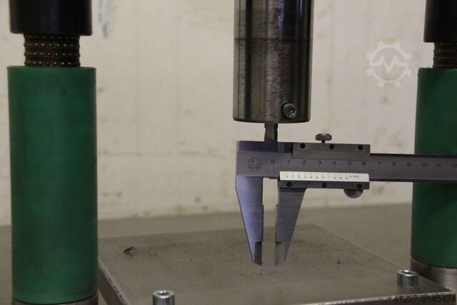 Pressoir pneumatique Festo Hub 50 mm