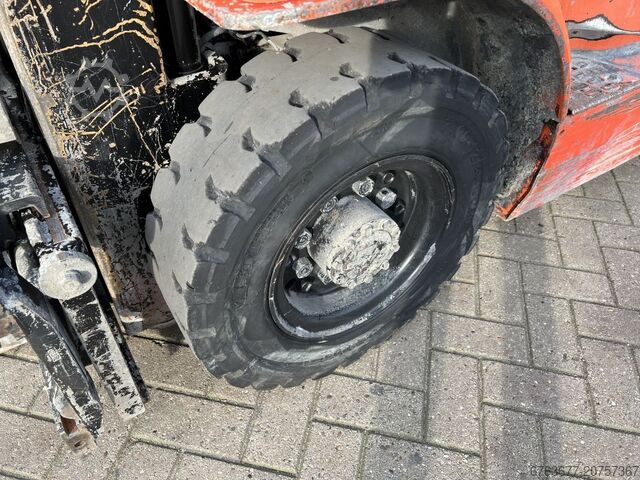 Toyota 42-7FGF25 Heftruck Toyota 42-7FG25 duplo 500 sideshift/vorkversteller LPG 2011 TOYOTA 42 7FGF 25