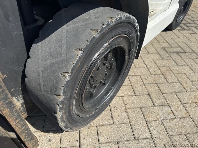 Toyota 62-6FDF30 Duplo 400 Sideshift Diesel TOYOTA 62-6FDF30