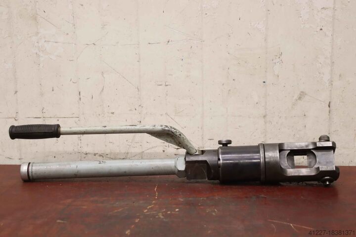 Tagliacavi idraulico VEB WMW PT 300 08 300