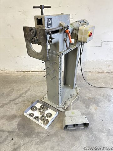 Sicken- & Bördelmaschine STÜCKMANN & HILLEN 452 - 1,6