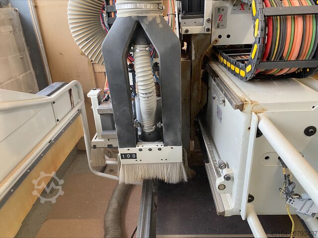 CNC machining center SCM Tech Z27 C