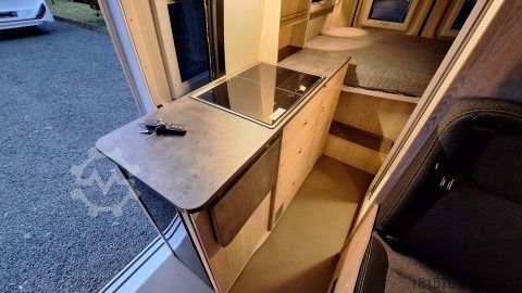 Camper van Pössl Summit 600 Plus
