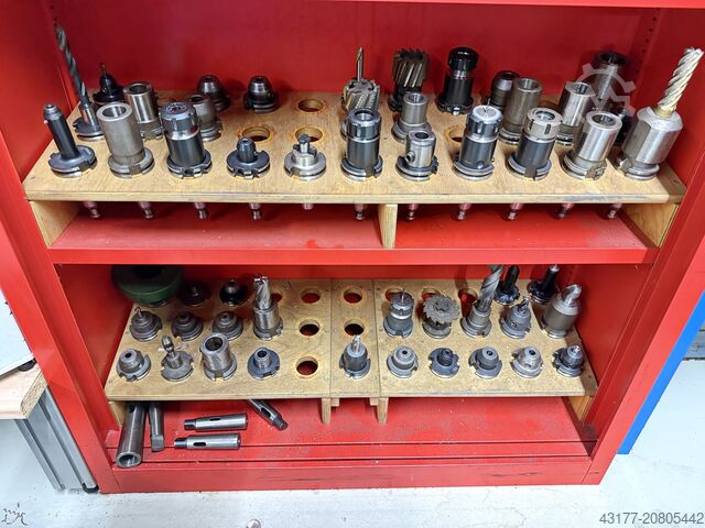 Vertikalt CNC-bearbetningscenter KONDIA Heidenhain TNC 530 A-6 und A-10 IKZ + Zubehör