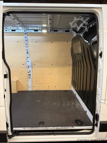 Bestelwagen RENAULT Master Kasten L2H2 Klima Tempomat Navi RCAM AHK