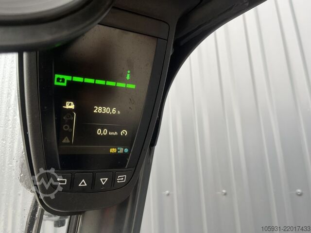 Elektromos háromkerekű targonca Linde E16L-02
