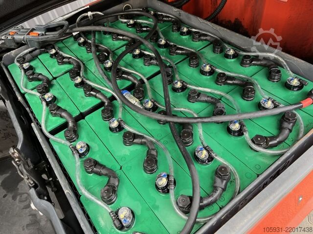 Stivuitor electric cu 3 roți Linde E16H-02