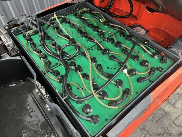 Električni viljuškar za 3 točka Linde E16-02