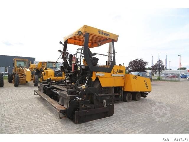Afgewerkt ABG Titan 455