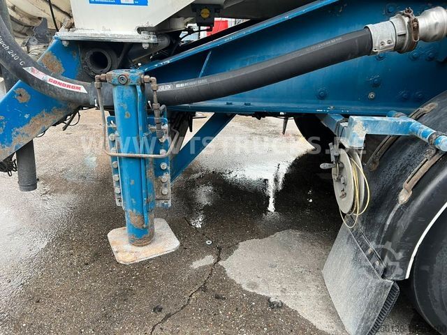 Silo yarı römork KÄSSBOHRER SSK 60 Kippsilo ,Liftachse