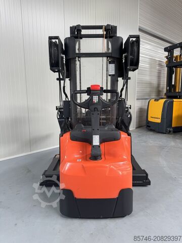 SWE 140 S - with PALLET CHANGER!! TOYOTA SWE 140 S - with PALLETCHANGER !!