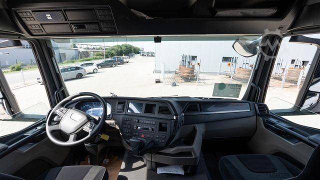 Autolaadkraan MAN MAN 35.470 8x2 Kran F710 RA2.26