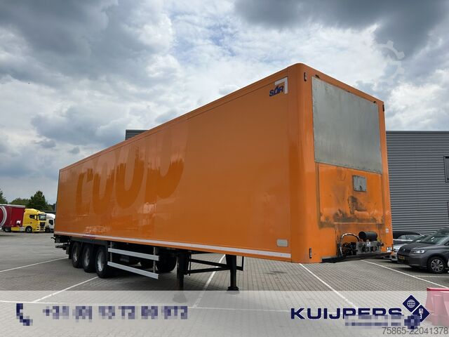 Mala Schmitz Cargobull / SOR Iberica / Isolated Box / Loadlift / Lifta...