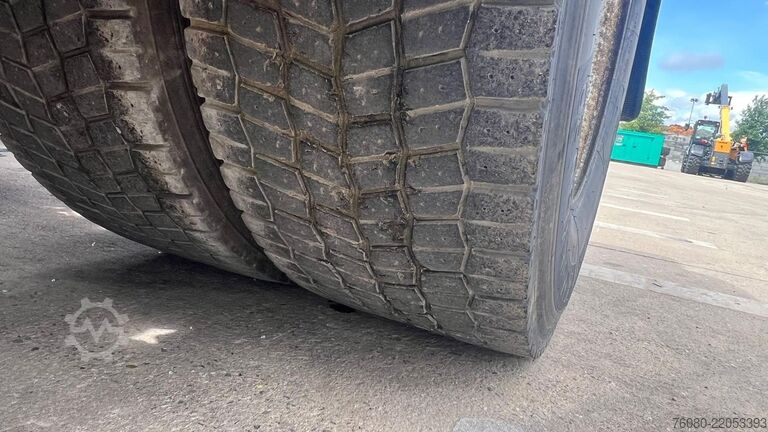 Standard tractor Renault Premium 460 DXI (BONNE ETAT / PROPRE / AIRCO)