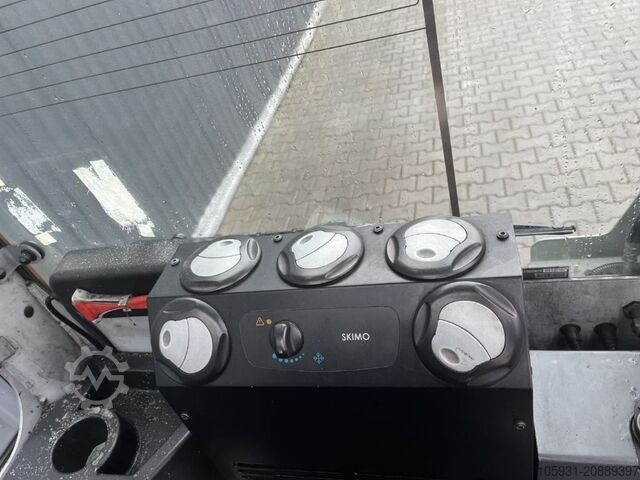 Electric 4-wheel forklift Still RX60-35