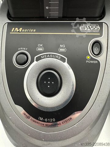Messsystem KEYENCE IM-6600 + IM-6120