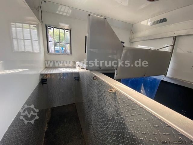 Φορτηγό μεταφοράς ζώων MERCEDES-BENZ Atego 818 Pferdetransporter