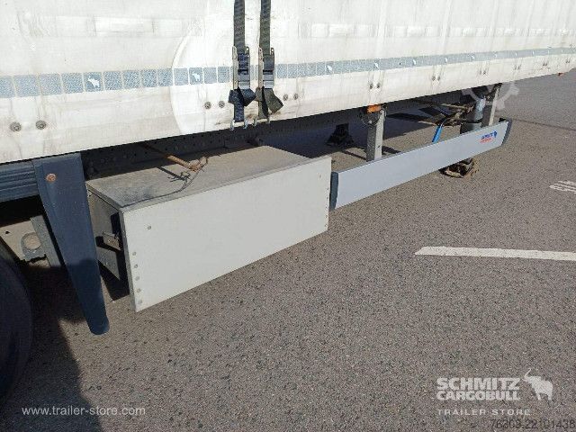 Åben sættevogn med presenning Schmitz Cargobull Curtainsider Mega Getränke