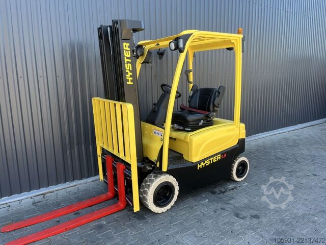 Elektro 4 Rad-Stapler Hyster J1.8XN