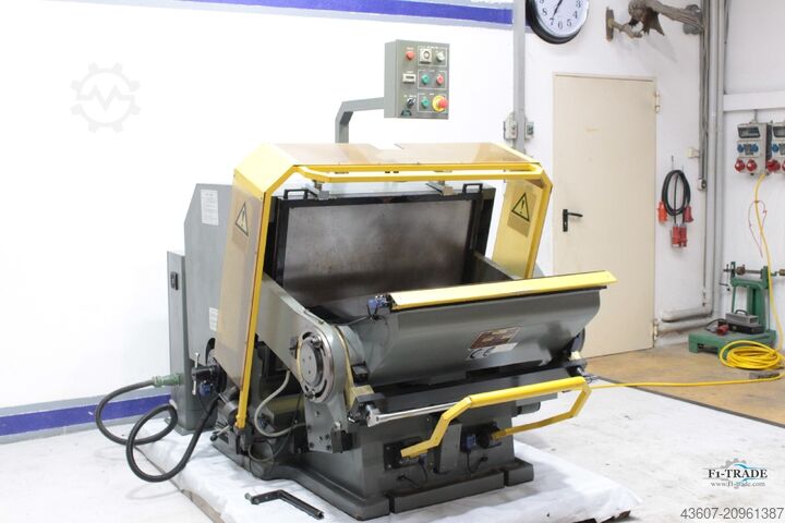 Félautomata stancprés / automata stancgép Eterna ML930GII