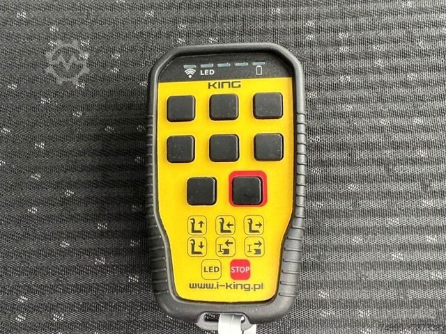 Altro FUSO CANTER 6S15 ABROLLKIPPER Winterdienst