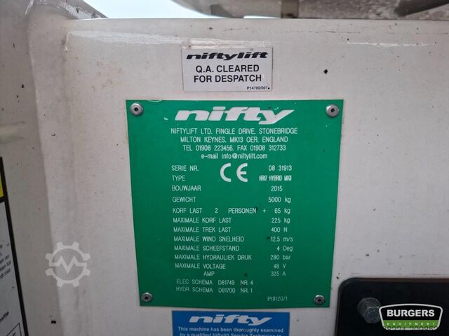 Mafsallı teleskopik çalışma platformu Niftylift HR17 Hybrid