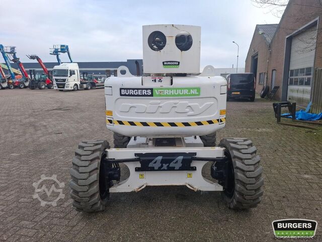 Mafsallı teleskopik çalışma platformu Niftylift HR17 Hybrid