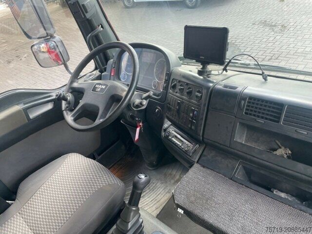 Vakumlu tank kamyonu MAN 8.180 4x2 TGL Dichtheitsprüffahrzeug Sklarz