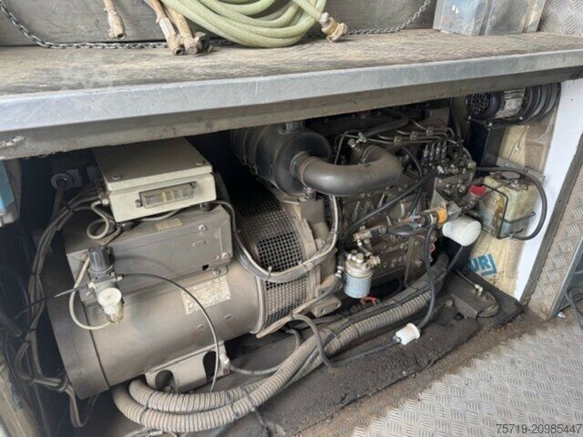 Vakumlu tank kamyonu MAN 8.180 4x2 TGL Dichtheitsprüffahrzeug Sklarz