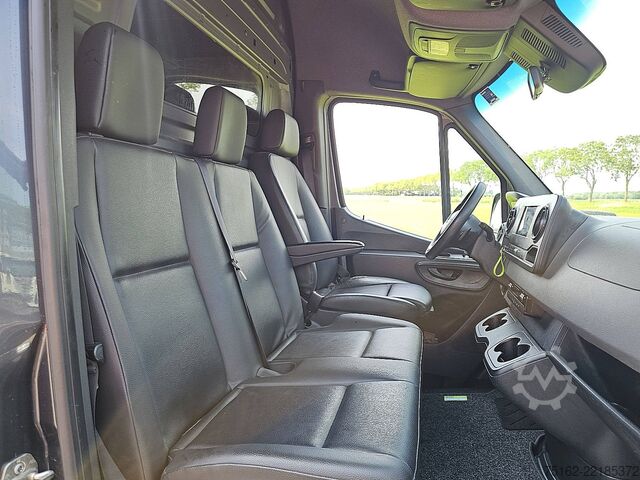 Yüksek tavanlı istasyon vagonu MERCEDES-BENZ SPRINTER 319 L3H2 V6 LED 3.0Ltr!