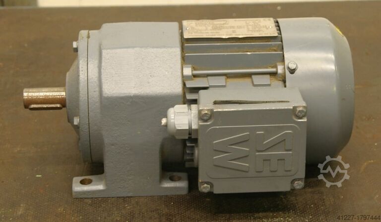 Převodový motor 0,12 kW 27 ot / min SEW-EURODRIVE R32DT71D8