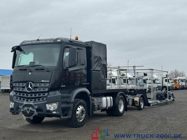 Autószállító teherautó Mercedes-Benz 2143 Spezialgespann für TV & Film Produktion