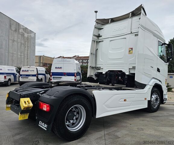 Tractor estándar DAF XG 480 FT