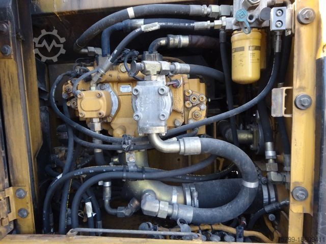 Kettenbagger CATERPILLAR 318CL