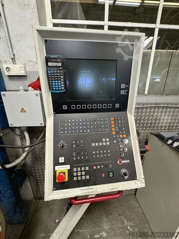 Freesmachine HERMLE UWF 900 E