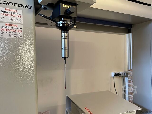 Machine à mesurer tridimensionnelle Mitutoyo Crysta Apex S544