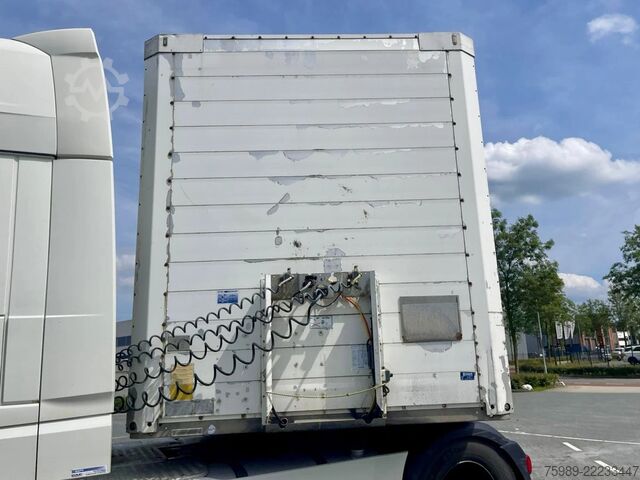 Valise Schmitz Cargobull SAF AXLES, DISC BRAKES, VERY GOOD TIRES
