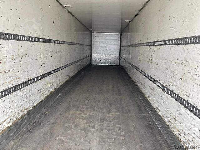 Valise Schmitz Cargobull SAF AXLES, DISC BRAKES, VERY GOOD TIRES