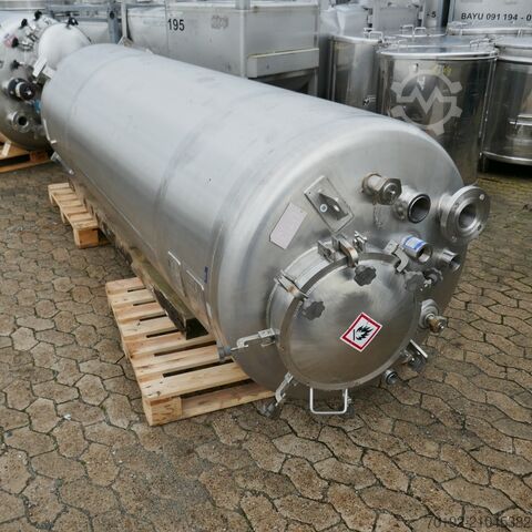 Δοχείο ανθεκτικό στην πίεση χωρητικότητας 2600 λίτρων από ανοξείδωτο ατσάλι V4A  9715