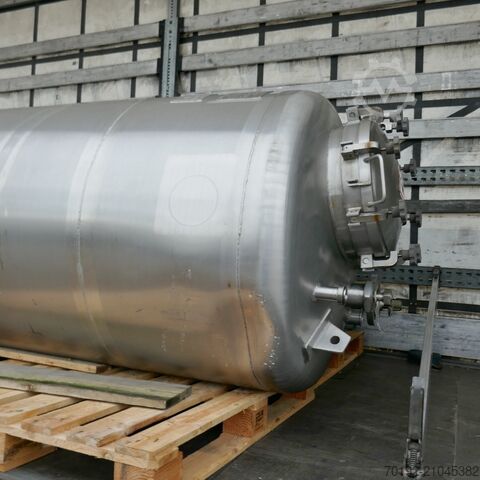 Δοχείο ανθεκτικό στην πίεση χωρητικότητας 2600 λίτρων από ανοξείδωτο ατσάλι V4A  9715