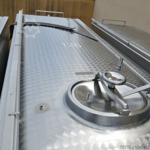 Réservoir rectangulaire de 7400 litres en acier inoxydable V2A Rieger 9659